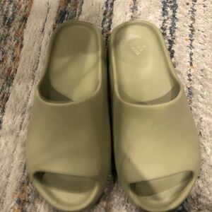 Yeezy adidas sage green Slide Sandals